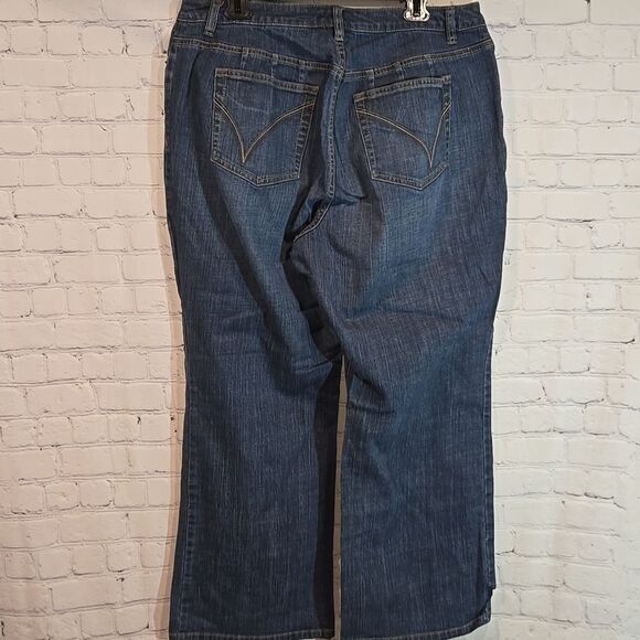 Venezia stretch boot petite jeans size 2P - Picture 5 of 7